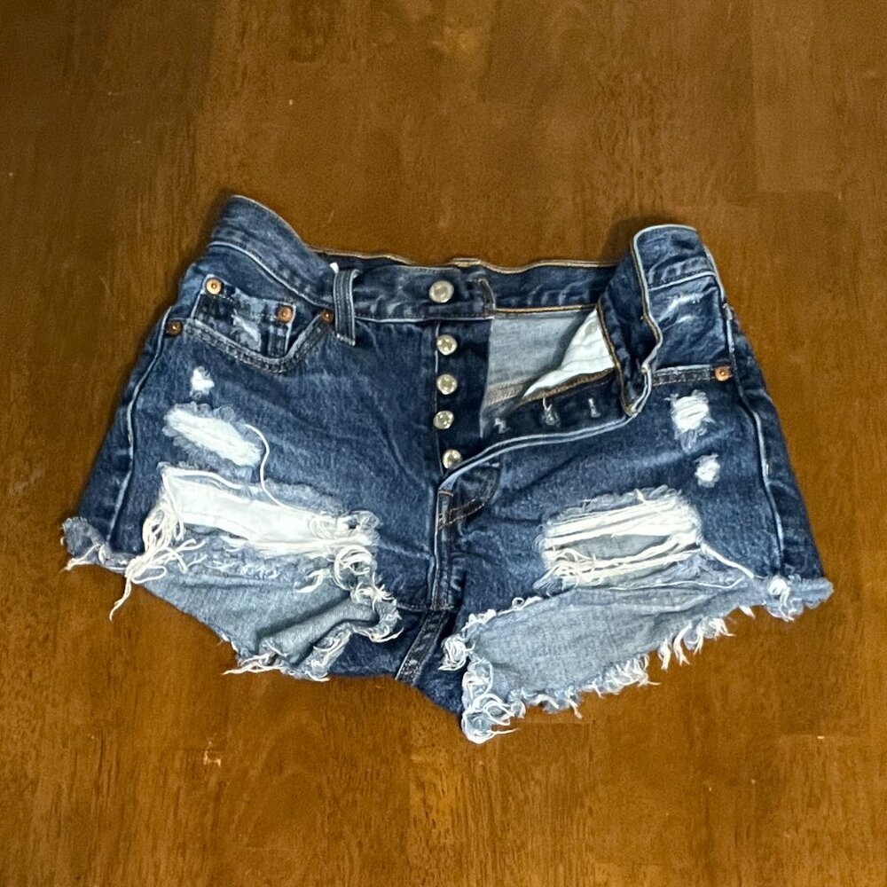Levi’s | Dark Wash | Distressed High-Rise Denim Shorts